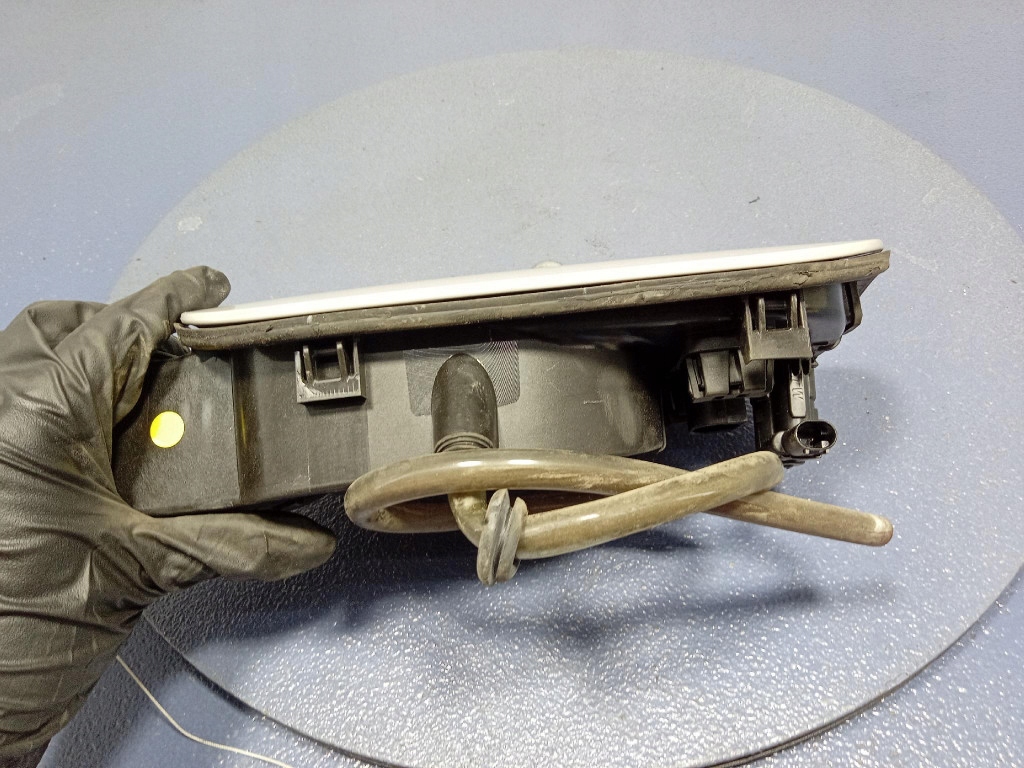 фото №5, Porsche panamera ii 971 e-hybrid кришка роз'єм заряджання 971809858 lm9a