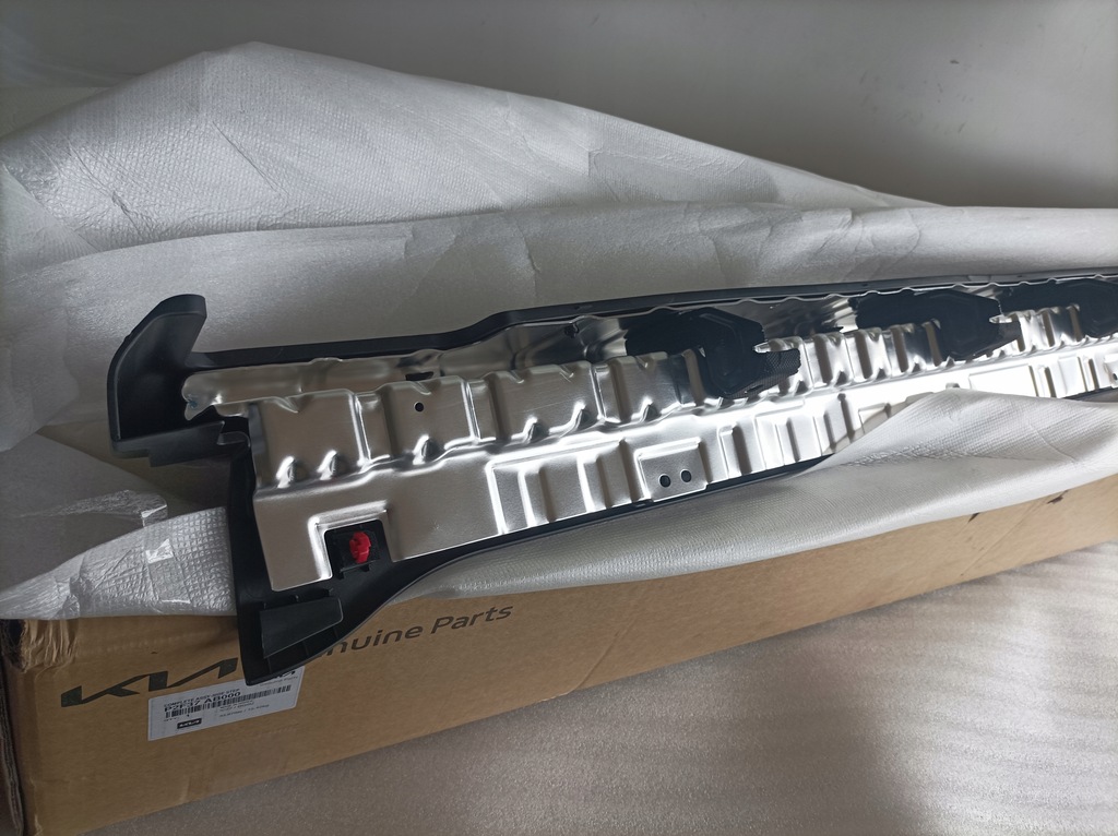 фото №8, Kia sorento порог подножка боковой правый 20-23