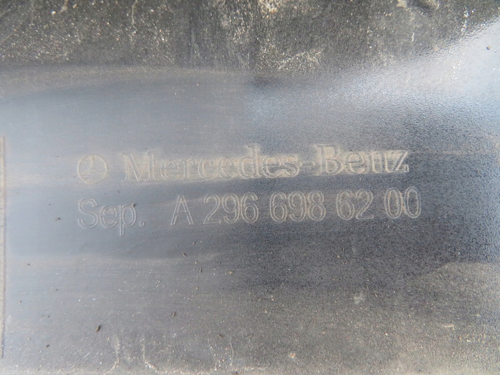 фото №16, Mercedes eqe w295 молдинг порог правая накладка sedan amg a2966986200