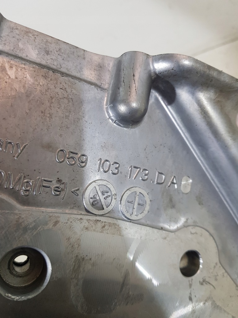 фото №8, Корпус захист розподільного валу 059103173da audi a6 s6 a7 q5 3.0 tdi cvu