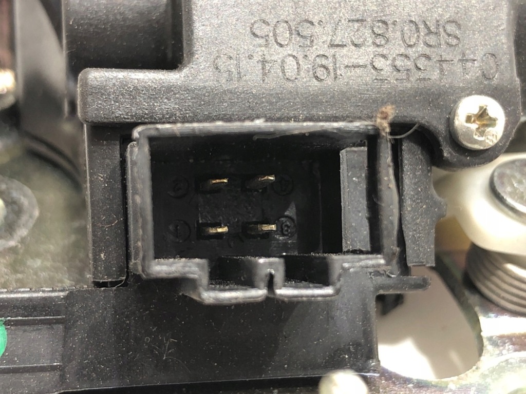 фото №5, Замок кришки задня skoda rapid kombi 8r0827505 кронштейн