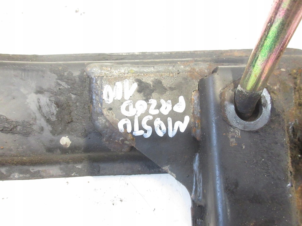 фото №6, Nissan terrano i 86-96 3d 2.4i z24i балка кронштейн кронштейн мост перед