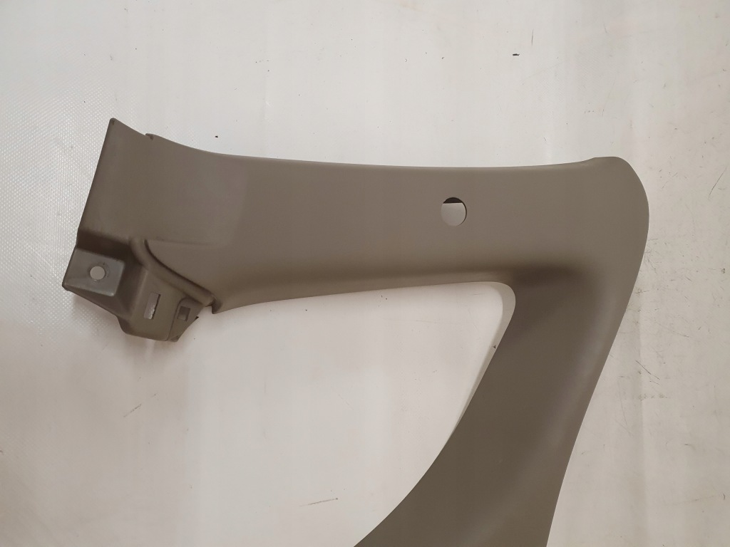 фото №6, Обивка багажника рамка окно светлая rav4 ii