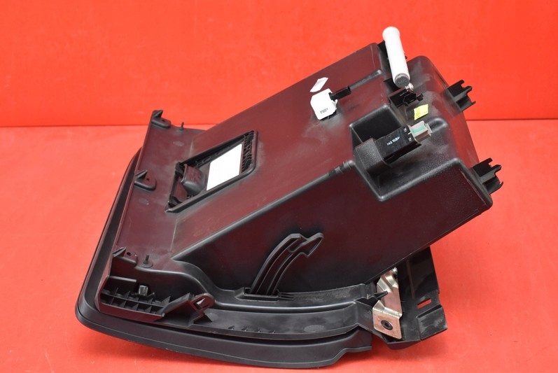 фото №5, Бардачок пасажира nissan pulsar 14r