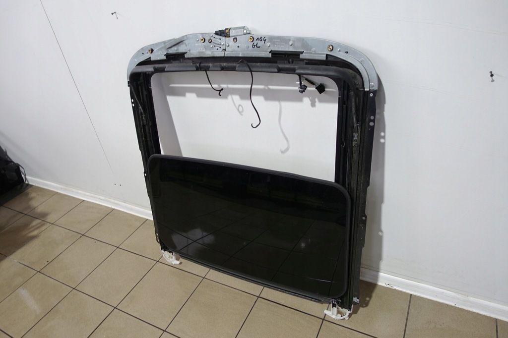 фото №1, Mercedes w164 ml gl x164 люк механизм