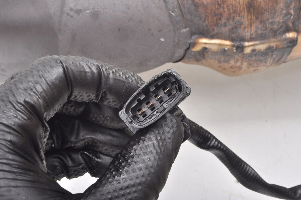 Maserati quattroporte vi 3.0 v6 каталізатор правий 670009088 Київ