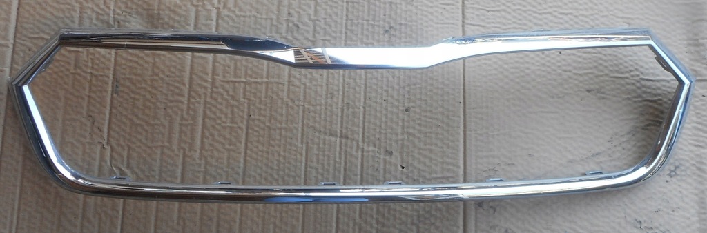 фото №1, Skoda octavia iv рамка решетка хром