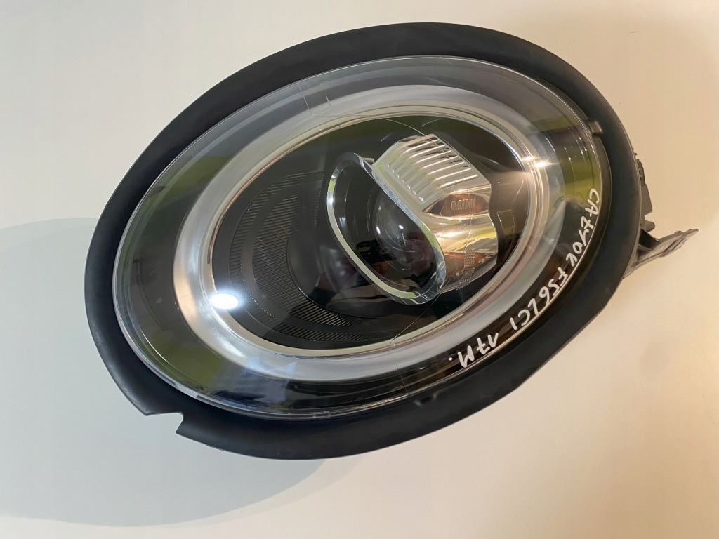 Купити Mini f55 f56 рестайлінг  lci фара ліва full led 5a01157 bardzo гарний стан європа ok