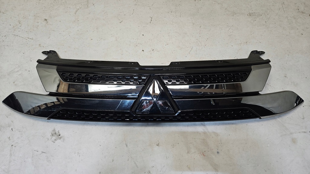 фото №1, Решётка радиатора решётка радиатора mitsubishi outlander iii lift