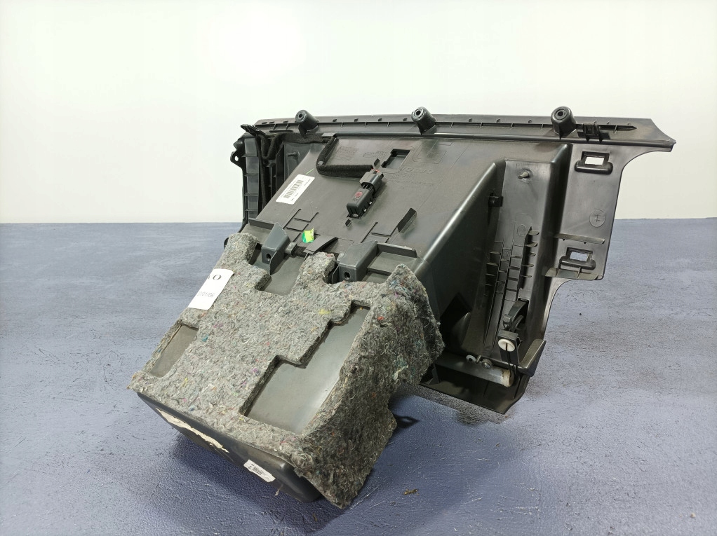 фото №6, Volvo v50 s40 ii бардачок пасажира шкіра eu 09491937
