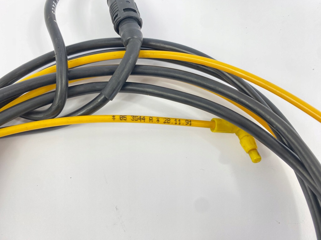 Купити Захист гумовий елемент джгут кришки задній задній права mercedes w124 kombi 1248210697