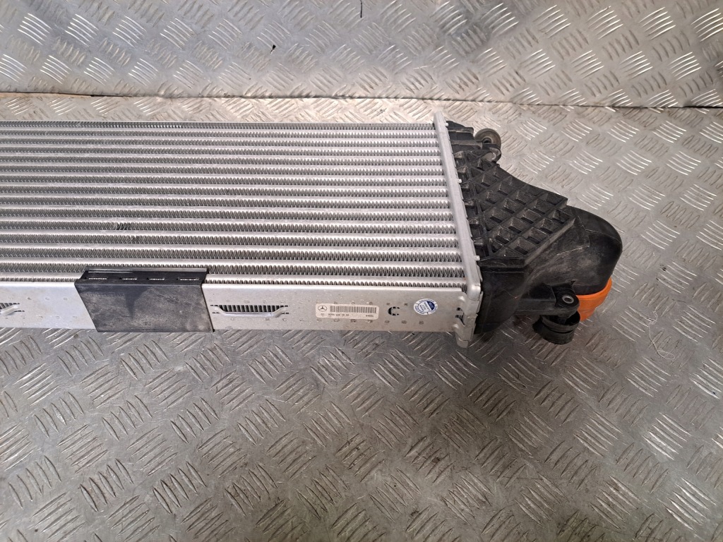 Mercedes ml gl gls x166 радиатор интеркулер a0995002800 новая с Разборки