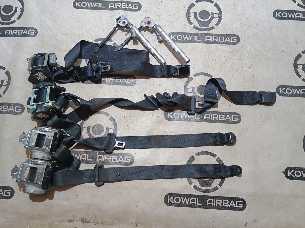 фото №1, Renault megane 5 v pas ремені безпеки натягувачі ремонт