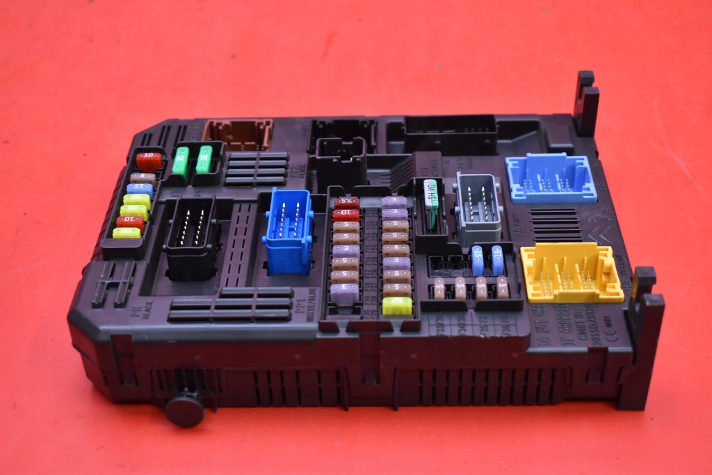 фото №6, Коробка предохранителей bsi 9832880280-00 citroen c3 iii 1.2 puretech 83 km