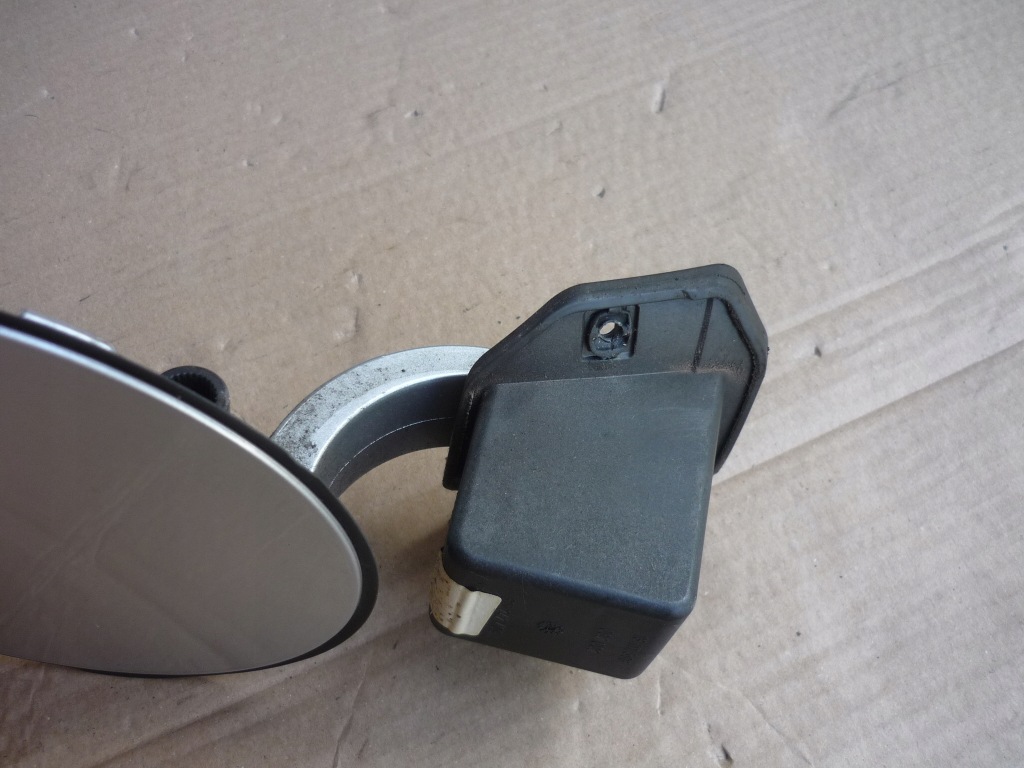 Крышка заливной топлива / opel zafira b astra h / z157 / 13111596 ładna Киев