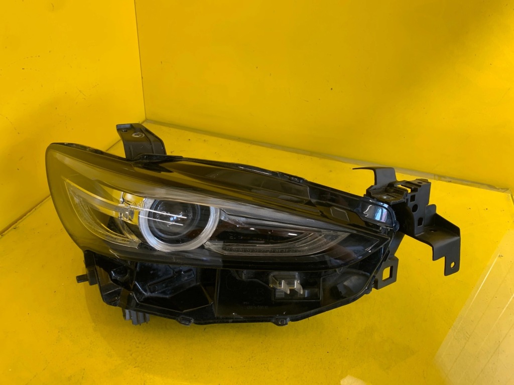 Купити Фара правий mazda 6 full led 18-21 grf5-51030