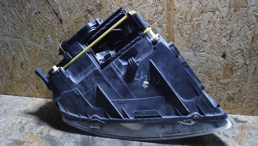 фото №11, Vw touareg 7l лампа ліва перед ксенон eu