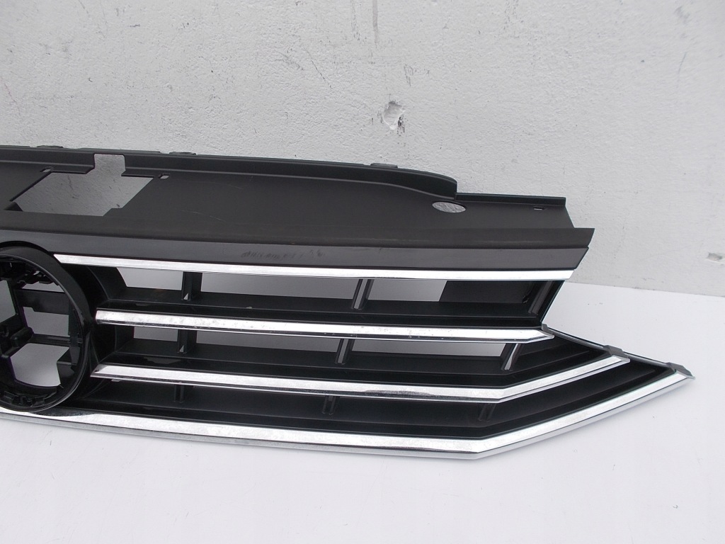 фото №2, Решітка радіатора решітка радіатора vw passat b8 lift r-line 3g0853653k