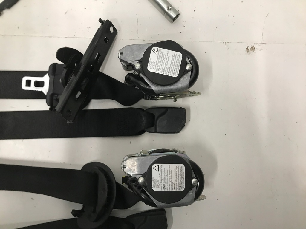 фото №5, Maserati ghibli ремені натягувач лівий правий перед 2x