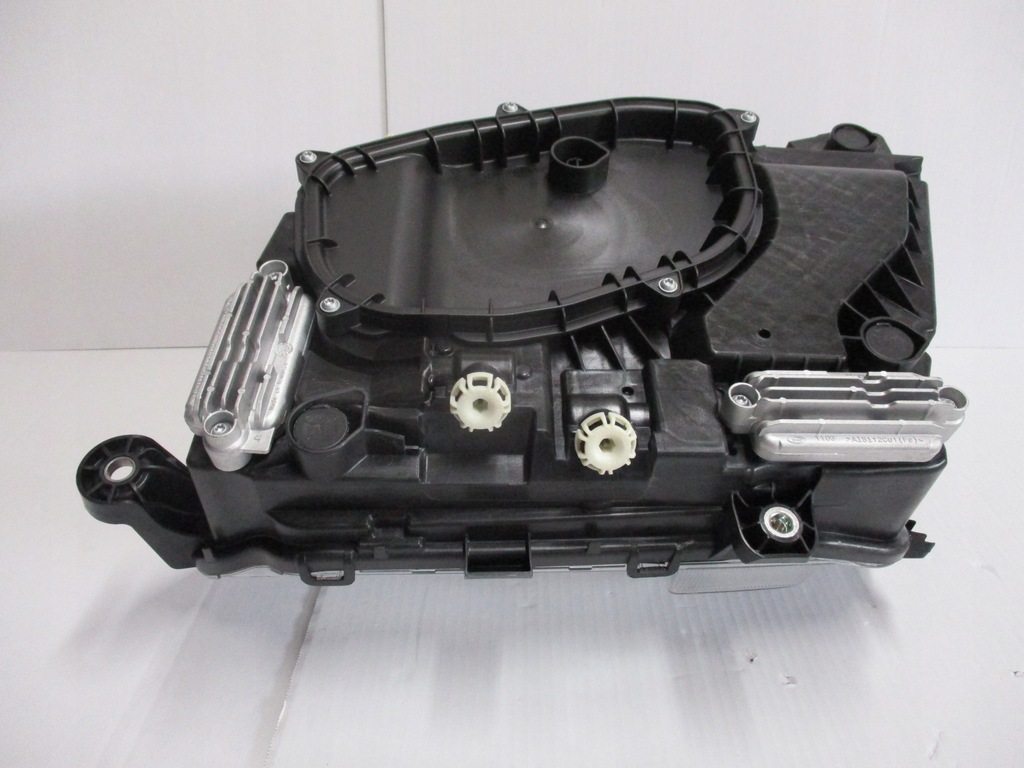 фото №12, Лампы лампа volvo led fh 23752806 23752809