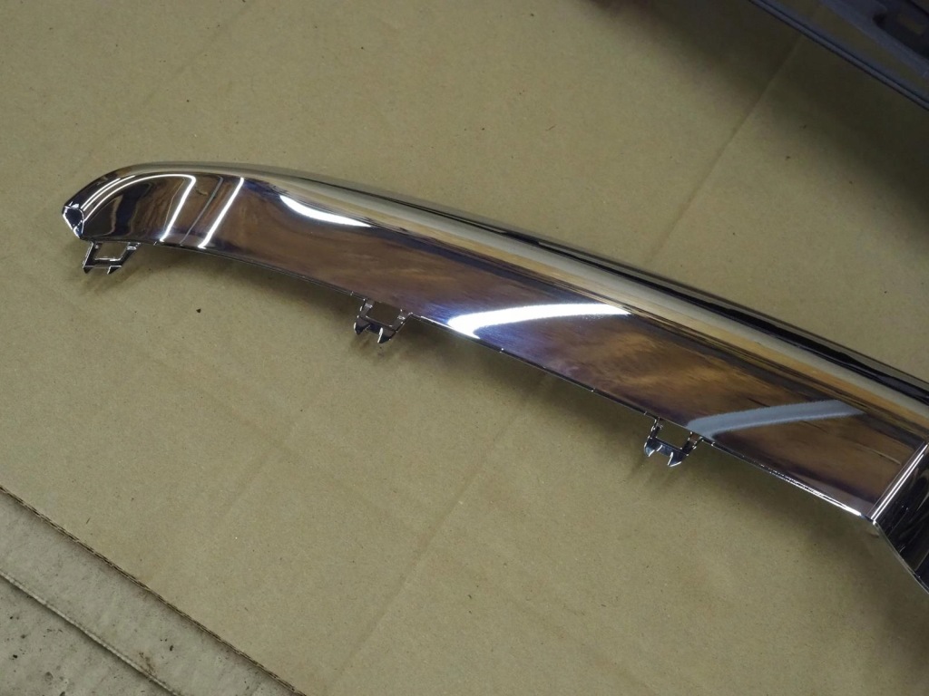 Astra j iv решітка радіатора решітка радіатора хром бампера перед рестайлінг  13368851 Недорого