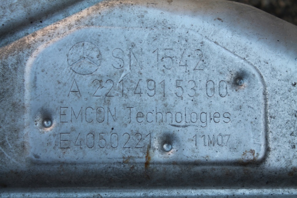 фото №7, Mercedes w221 s-klasa long lift 350 cdi гасник