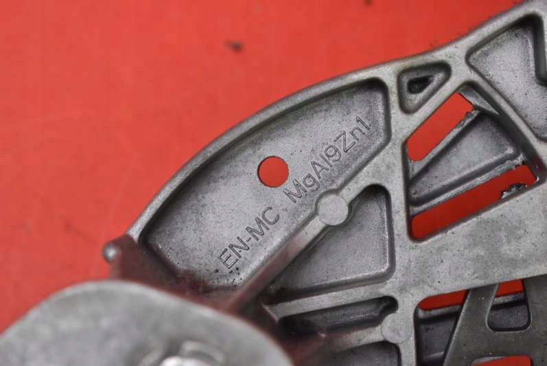 фото №8, Рычаг тормоза ручного 6j0711303a seat altea 04-09