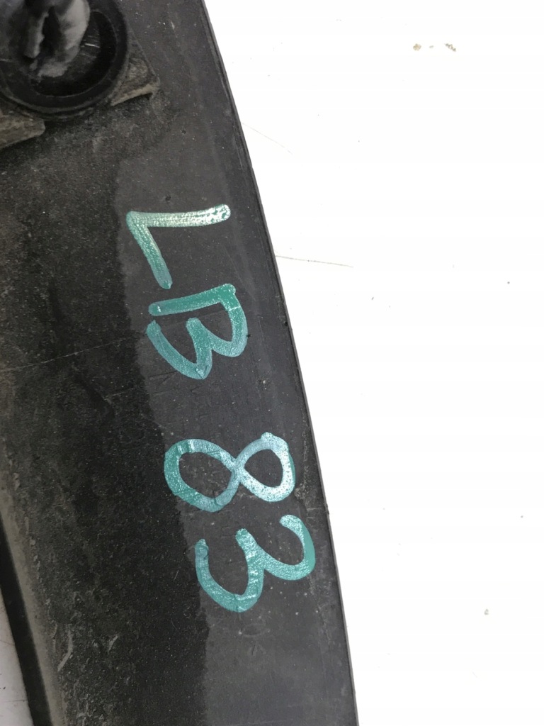 Tesla model y 2020 - молдинг крила задній ліва 1494187-00-b Доставка