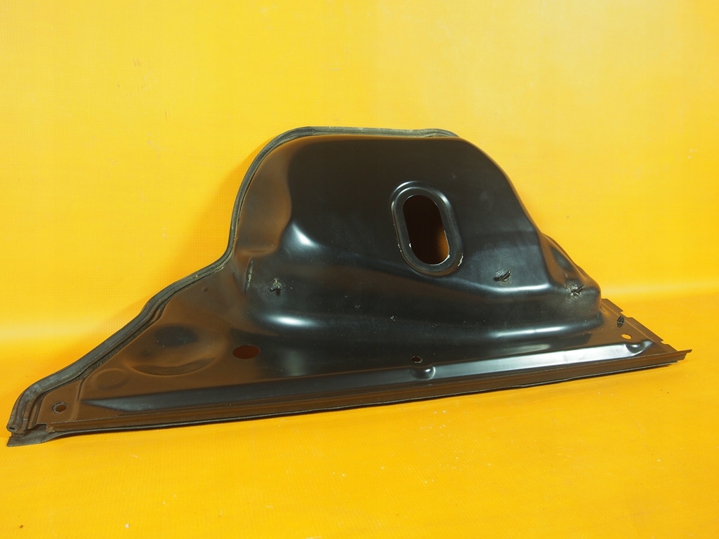 фото №8, Audi a5 8t защита стены перегородки 8k0819447b