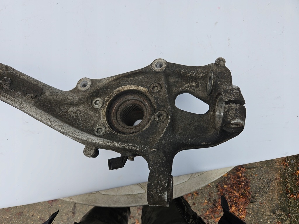 фото №7, Поворотний кулак права передня правий перед audi a6 c7 4g a7 a4 b8 lift