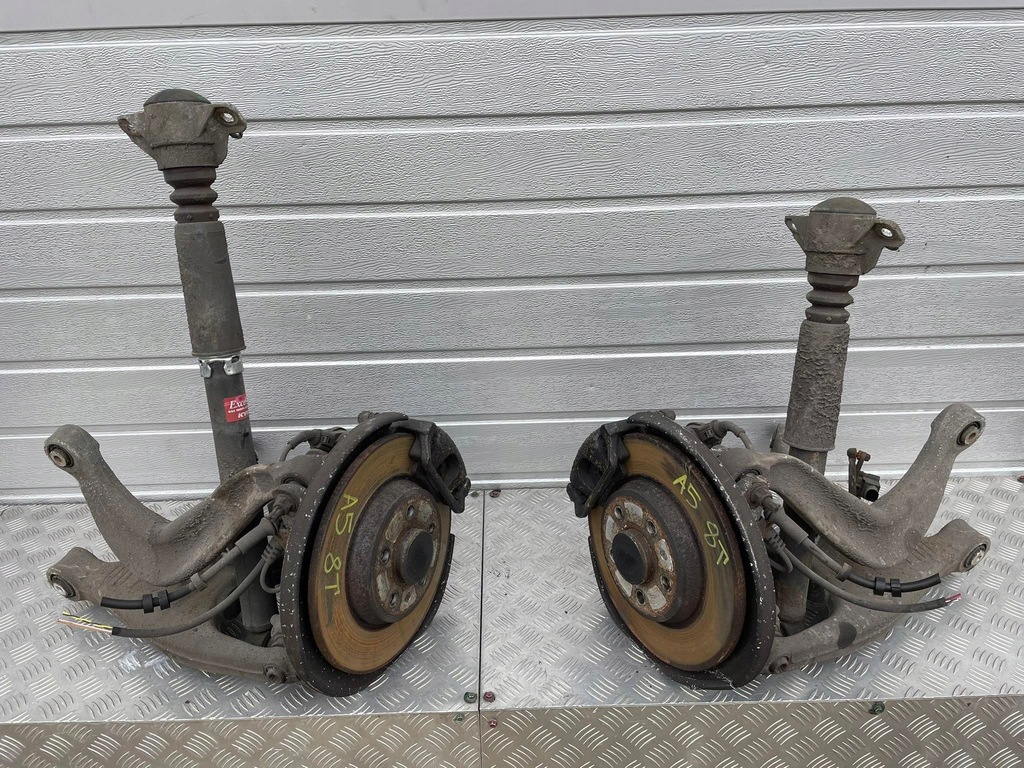 фото №1, Audi a5 8t поворотний кулак задня лівий