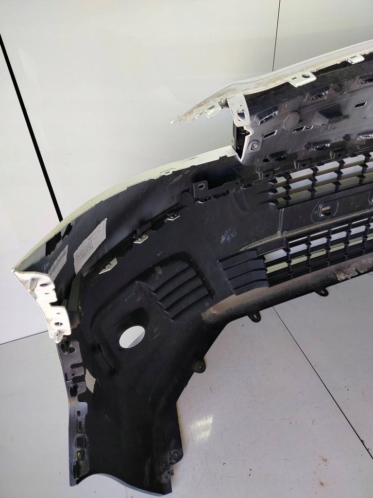 фото №11, Opel zafira d vivaro c 19- бампер перед