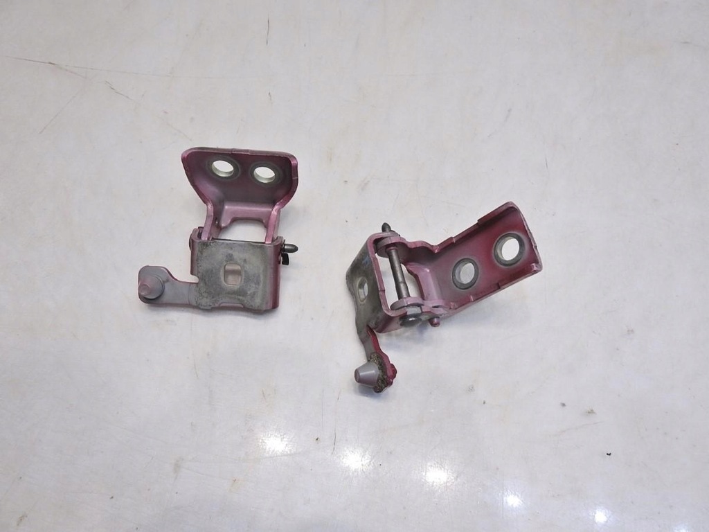 фото №5, Петли дверь правое lkr peugeot 308 i 3d