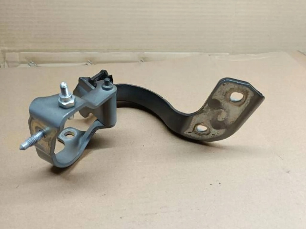 фото №1, Audi a6 c7 левый петля крышки задняя 4g9827299