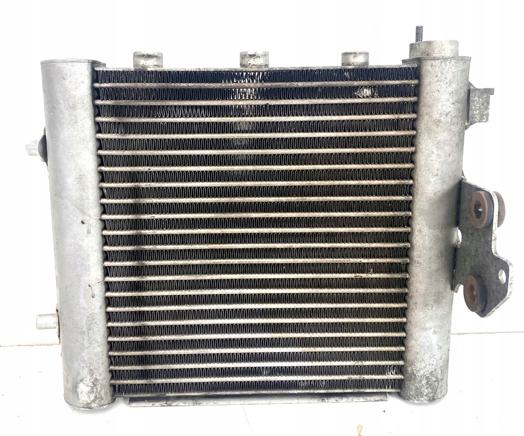 фото №6, Audi rs6 4g rs7 4g8 радиатор масла 4g0117021a герметичная