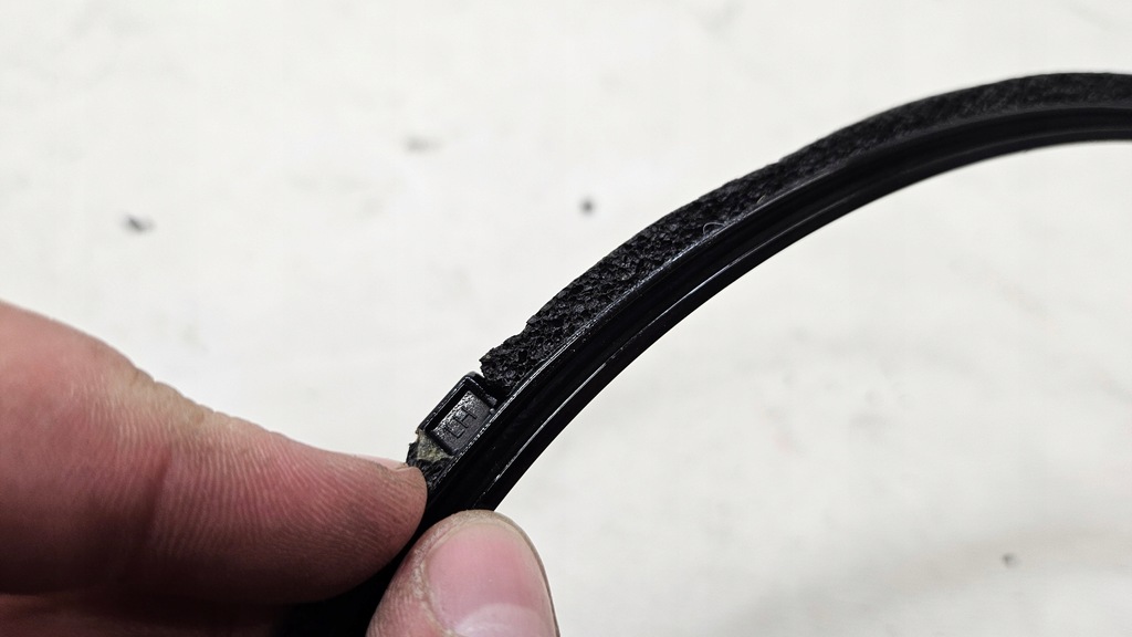 фото №6, Кільце рамка лампи лівий bentley continental black