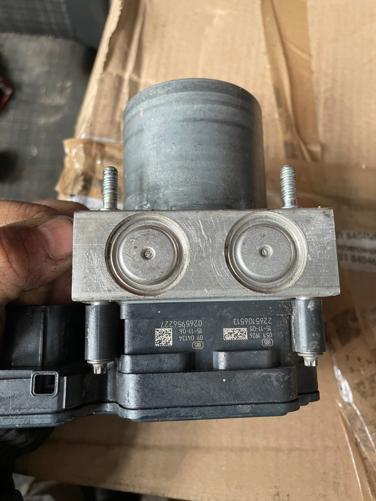 фото №5, Mercedes w447 vito насос abs a4479003802