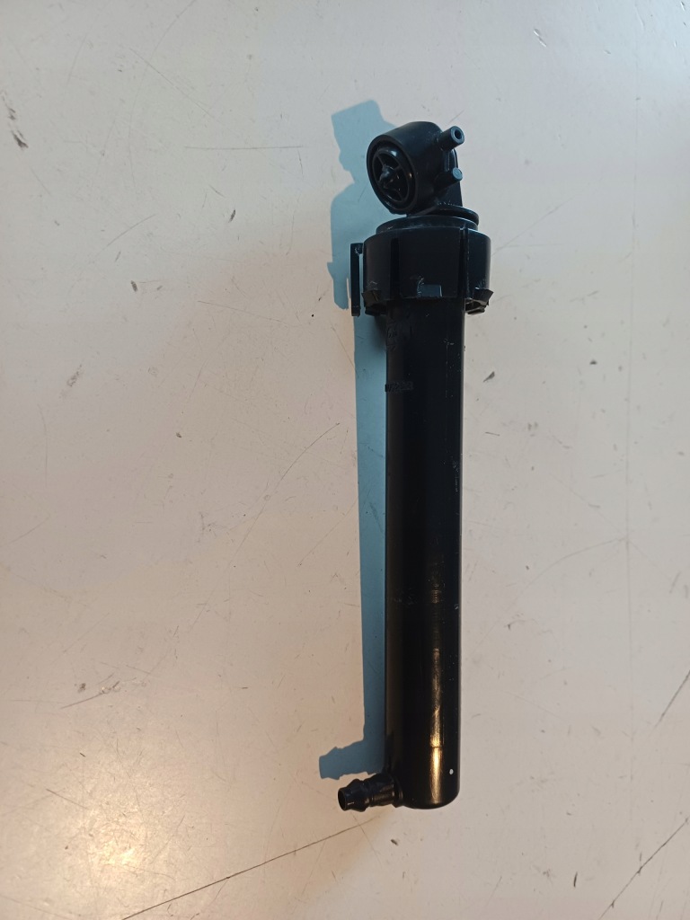 фото №1, Volvo xc60 ii 2018- омыватель лампы фара правый 31416798