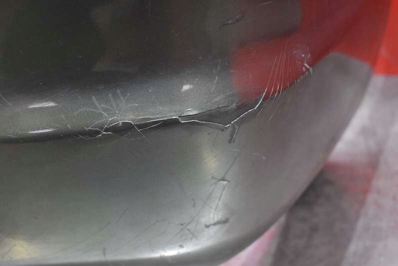 фото №7, Бампер задняя задний темно-зелёный mazda tribute 1 i 00-04