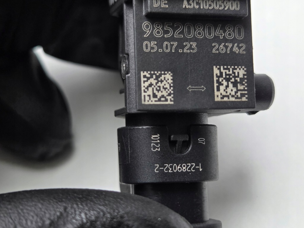 Купити Proace combo berlingo rifter датчик удару 9852080480