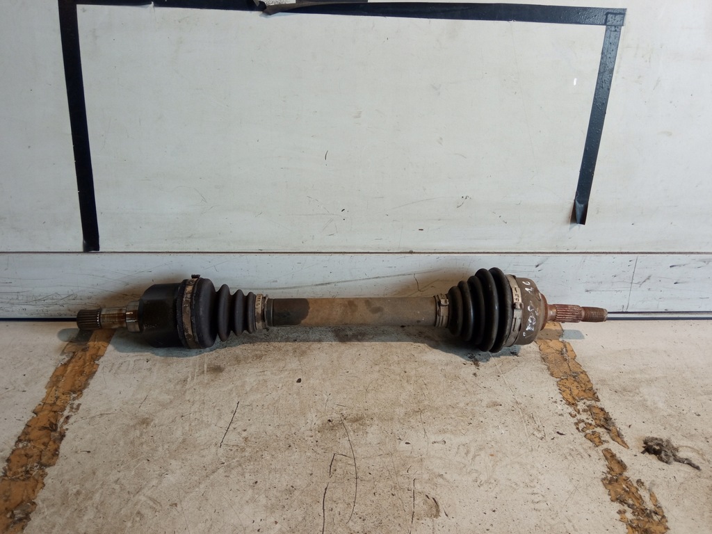 фото №1, Peugeot 208 приводной вал левая 1.6 hdi