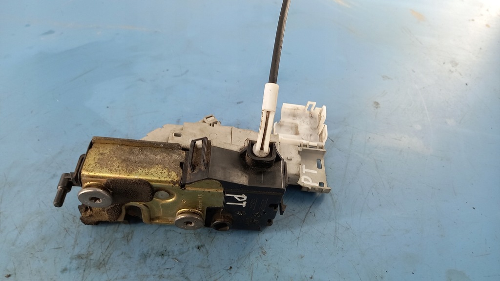 фото №1, Замок правий задня peugeot 407 06r 6pin