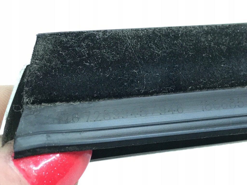 фото №10, Bmw 4 f34 молдинг уплотнитель дверь левый задняя