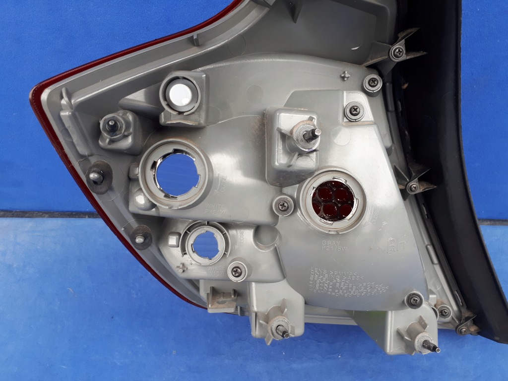 фото №9, Kia ceed hb 2009-2012 09-12 лампа задня права