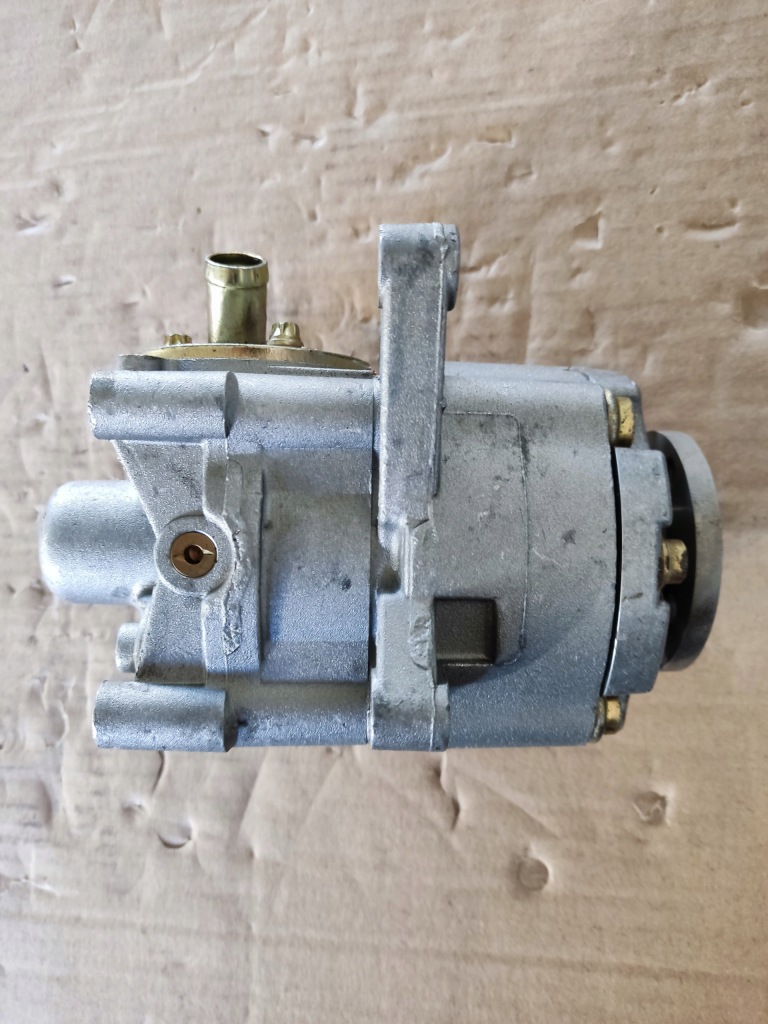 Насос гідравлічна підсилювача mercedes 1404602980 Недорого