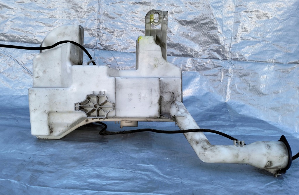 фото №7, Бачок омивача ксенон помпа citroen c5 iii x7 9683486880