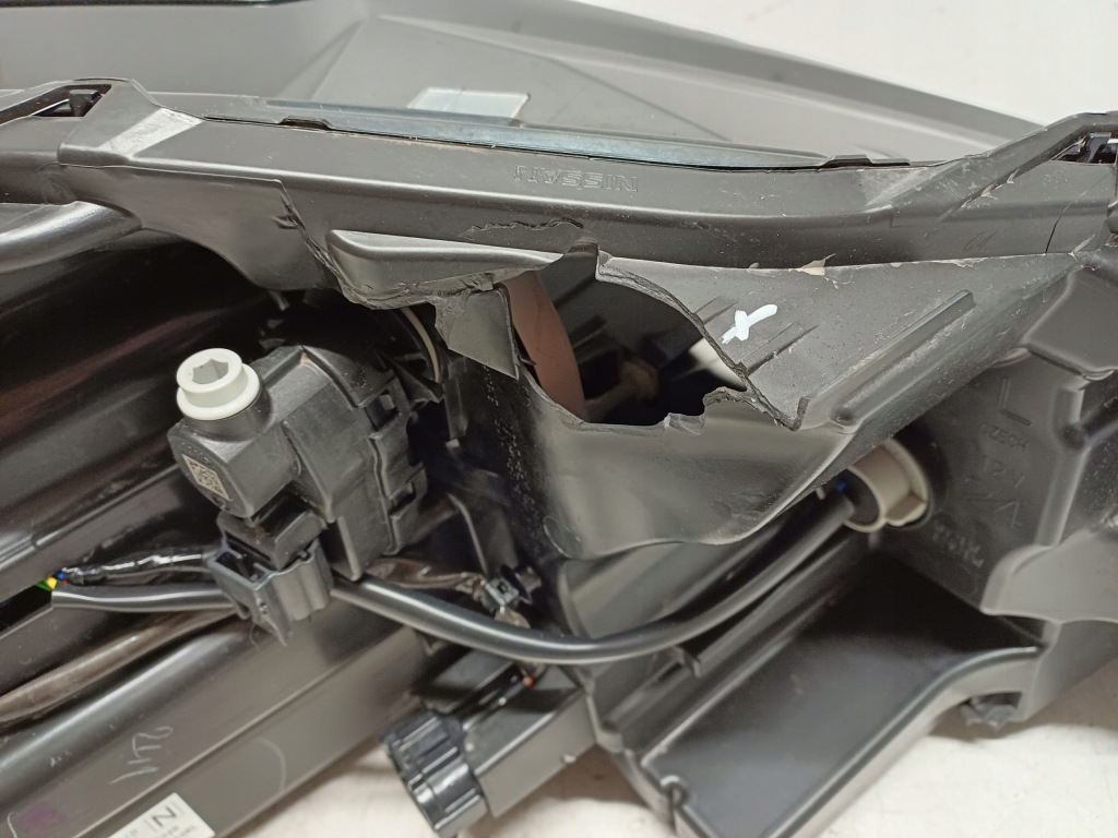 фото №10, Nissan qashqai 3 iii j12 21- лампа левая перед led 100-8d02g