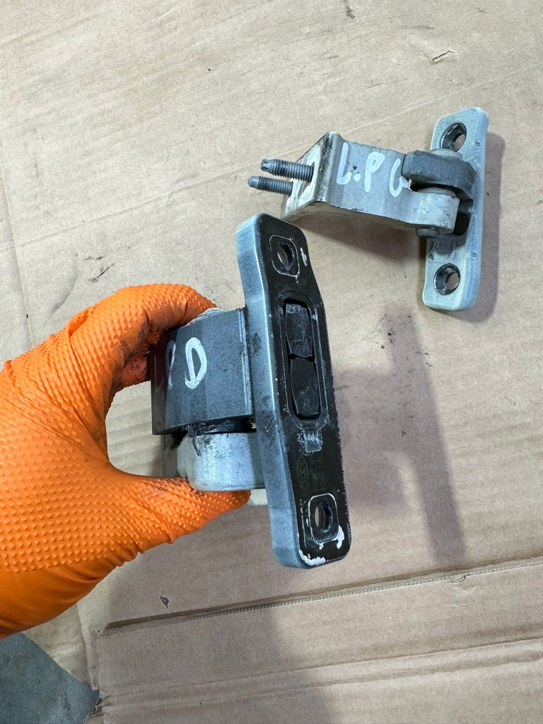 фото №6, Петли дверь левый перед, петля передний mercedes w213 sm, c623 комплект