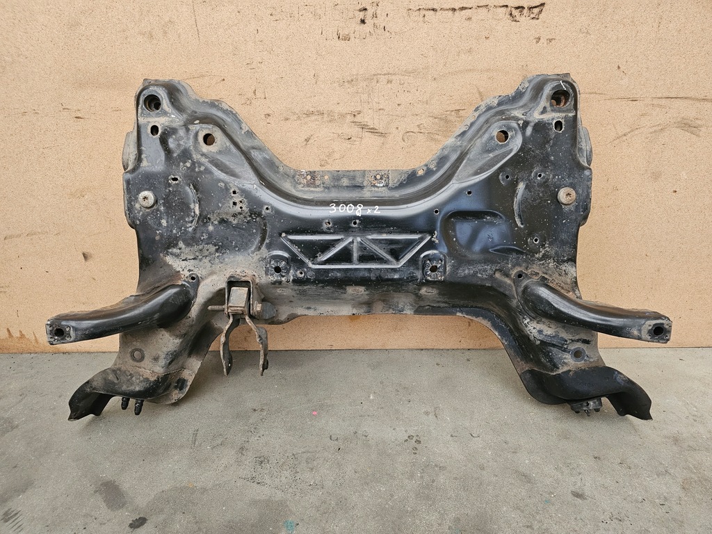 фото №8, Peugeot 3008 i балка подрамник двигателя подрамник