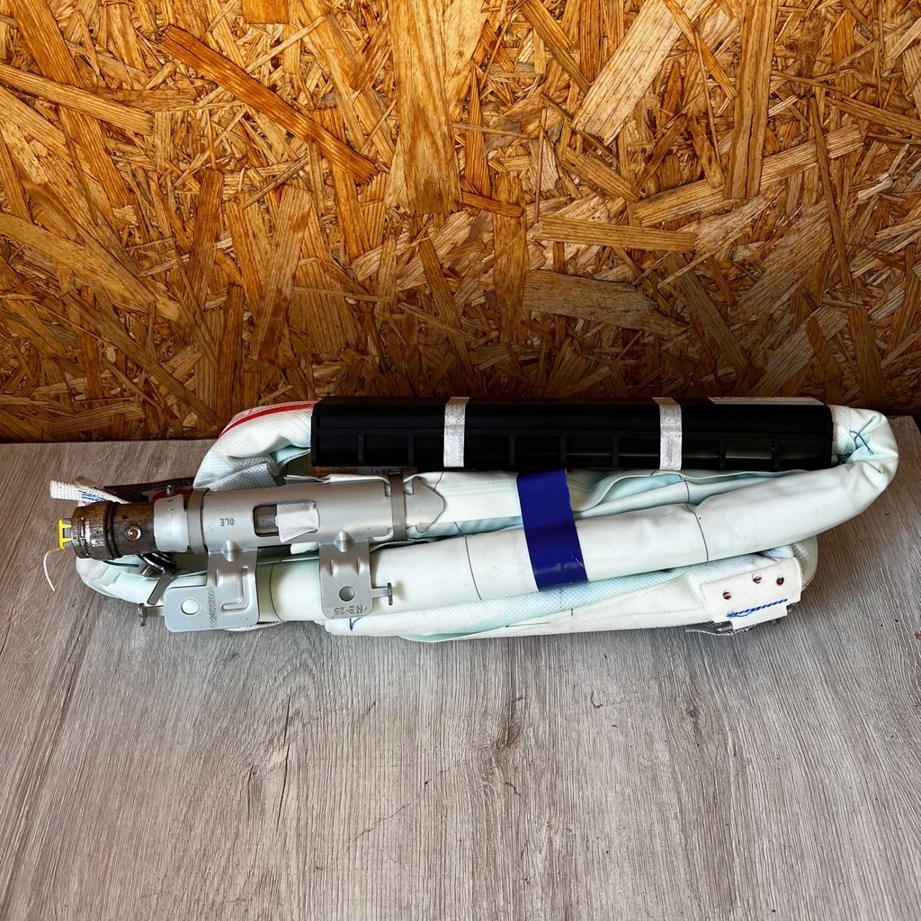 фото №1, Шторка безопасности правая kia sportage iv lift